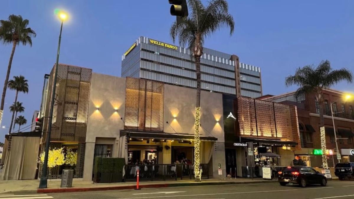 Sudden closure. Last chance to dine at gorgeous Crustacean Beverly Hills