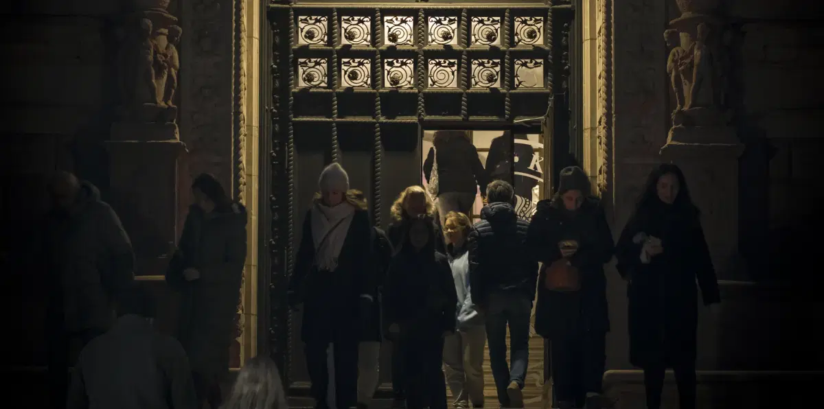 Utställningar, samtal och musik