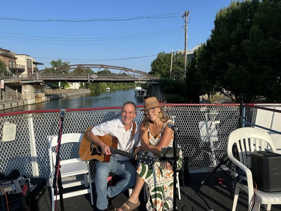 Fri Sunset Lock Cruise aboard Colonial Belle w/ Live Music by Chelsey Barry & Mark Cellura