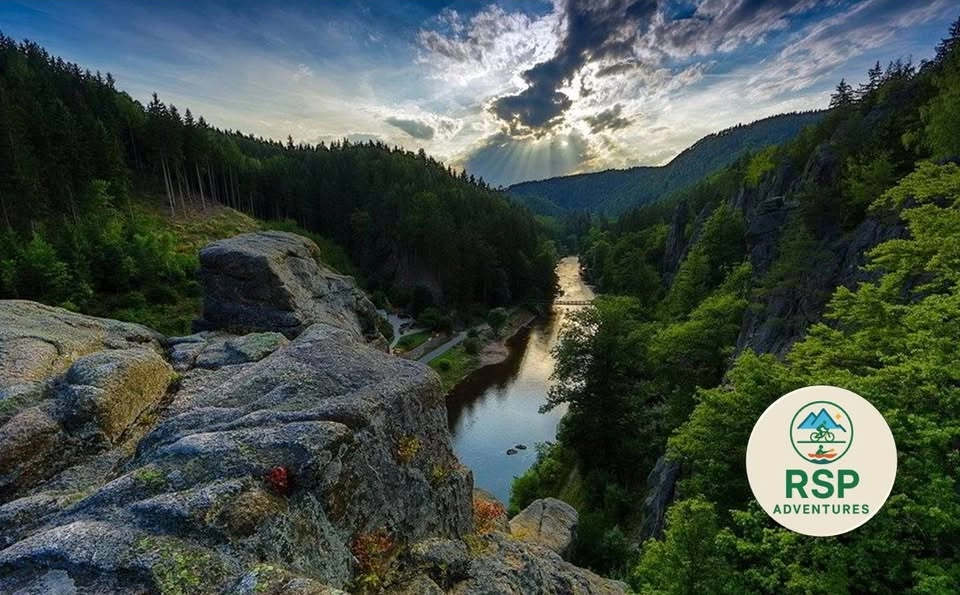 Loket Adventure Quest : Castles, Cliffs & River Thrills