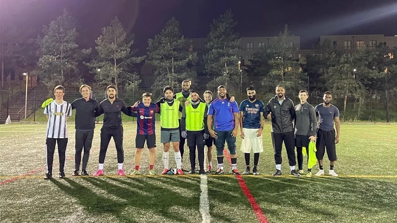 âœAdvanced 8 aside âœïžđStratford đ¶ Advanced