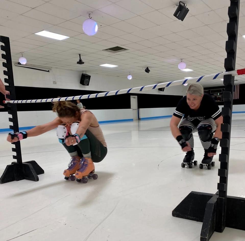Adult Learn to Skate ✨ 9:15 - 10 AM every Sunday @ Skate City!