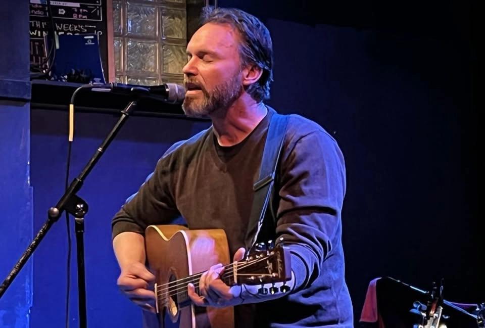 LIVE at 331 Club for Mikkel Bee's Worker's Playtime series (Mikkel in absentia, however)