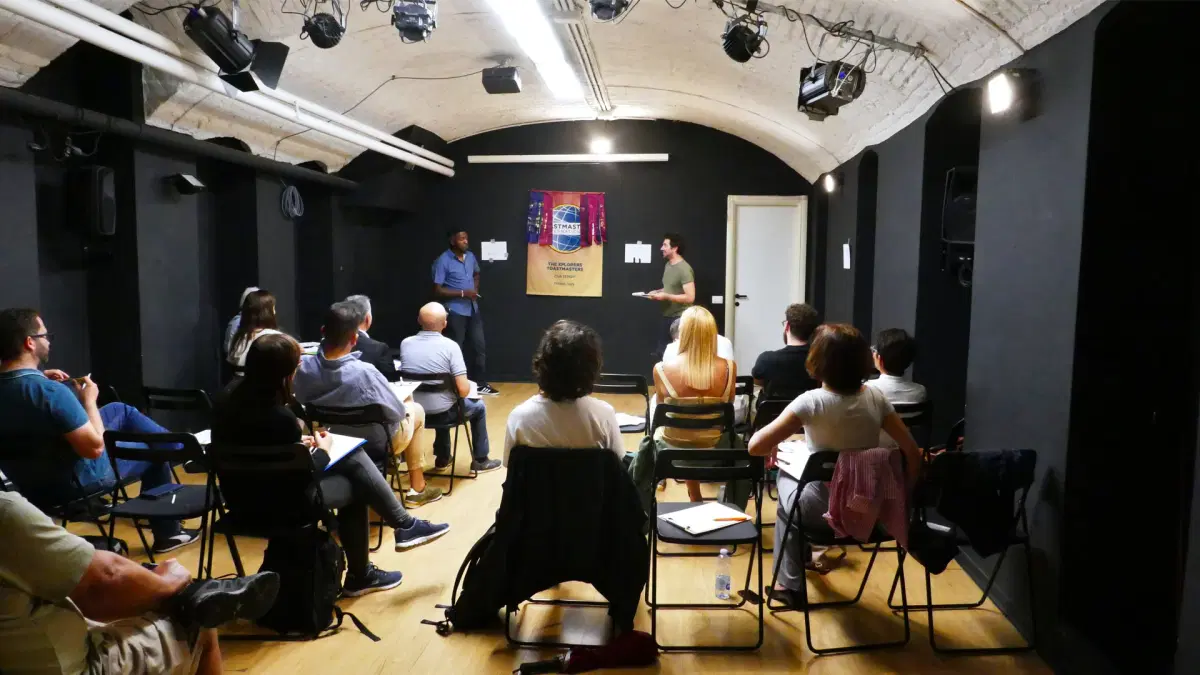 Public Speaking & Leadership - Migliora le tue abilità sul palco (IT/EN)