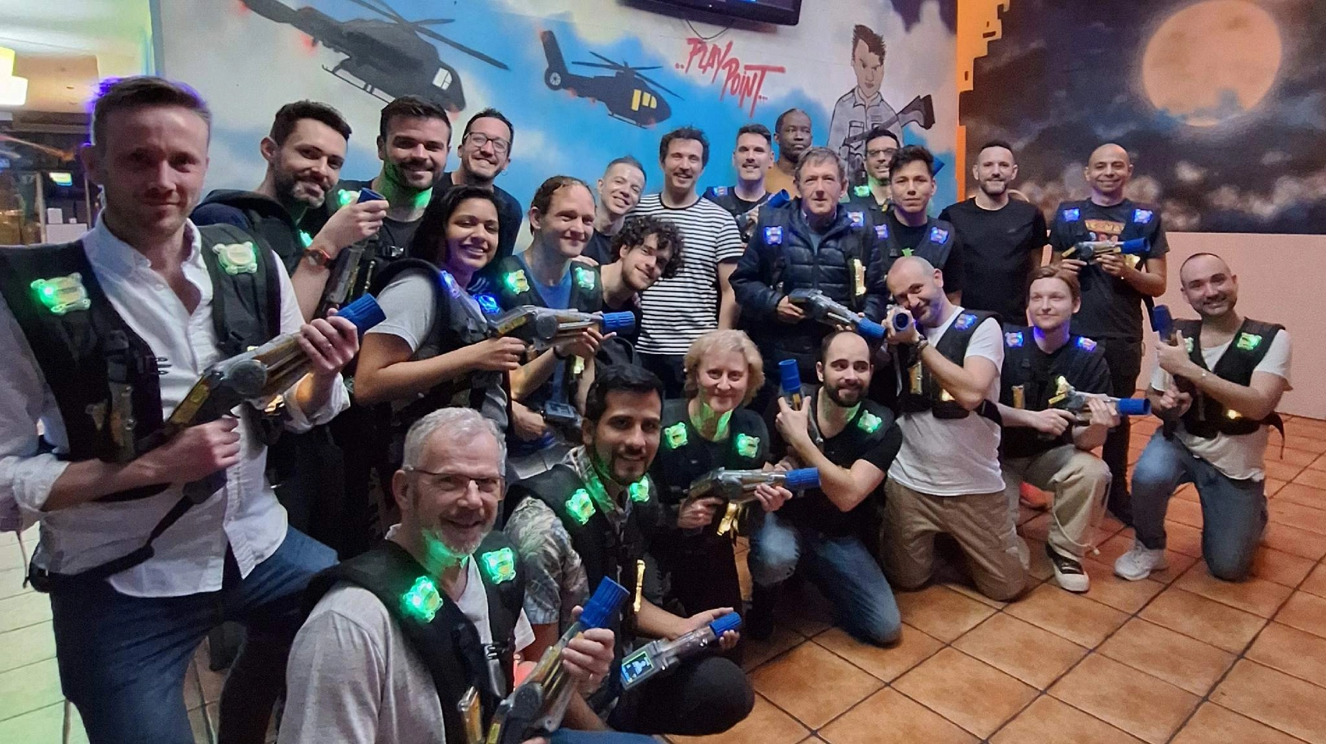 🌈 QUEER 🔫 LASER TAG & 💃 PARTY 🪩🕺 FIESTA 🥳!