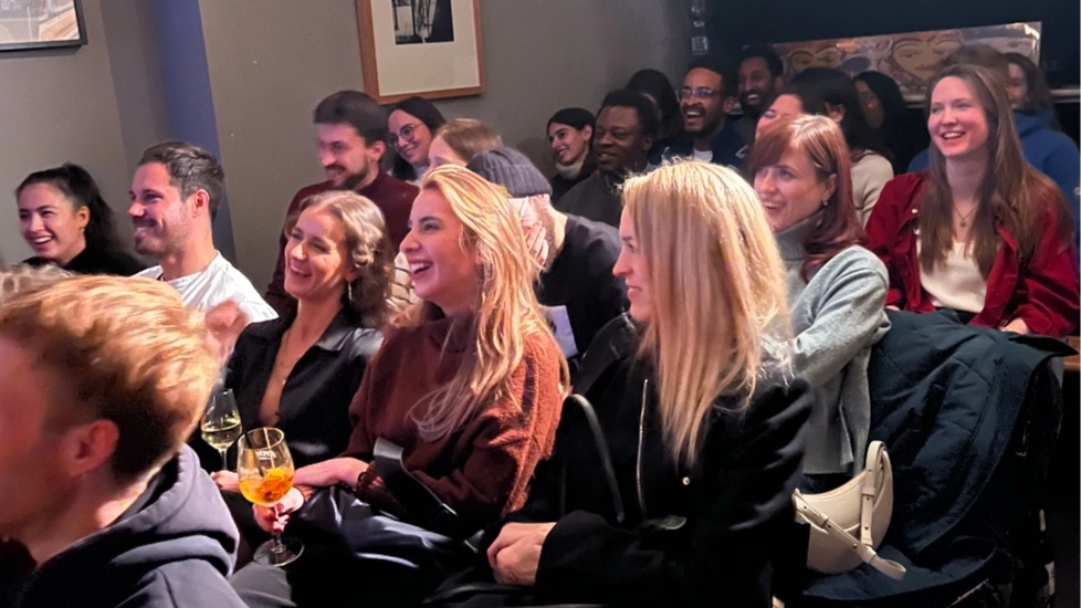 Laughs & Drinks in an Art Gallery 😍 (Mitte) - Saturday 8pm