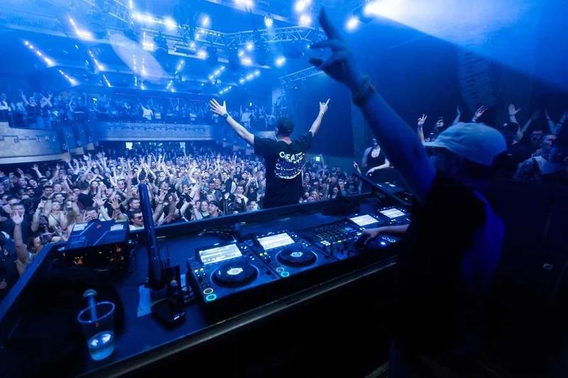 Mainstage Party