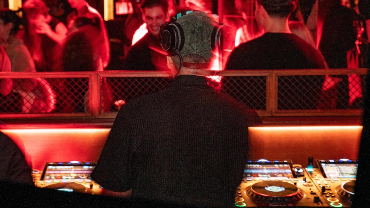 Deep, Tech, House by Navider