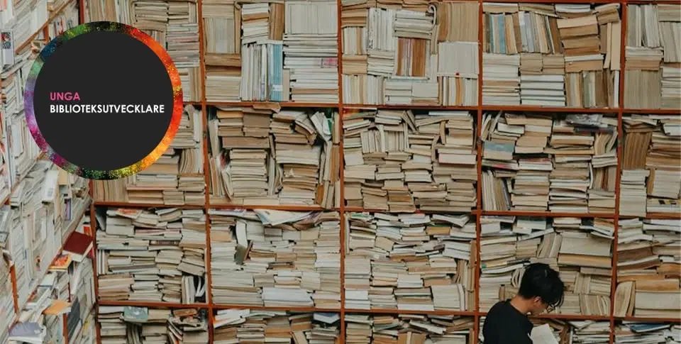 Bokklubb på dari på Vivalla bibliotek