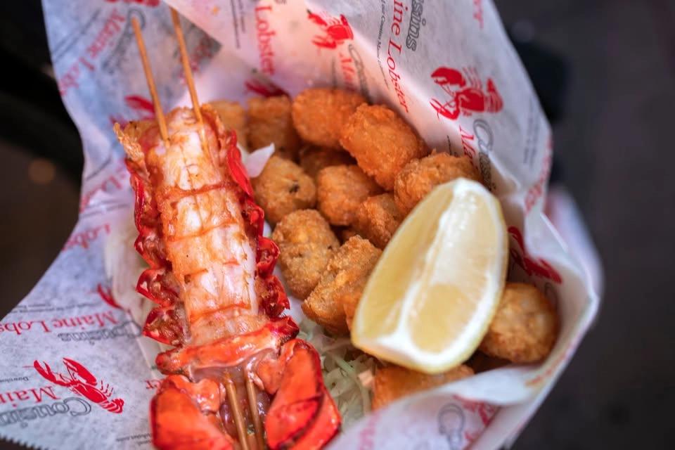 Cousins Maine Lobster at 1101 Central Expy. S.
