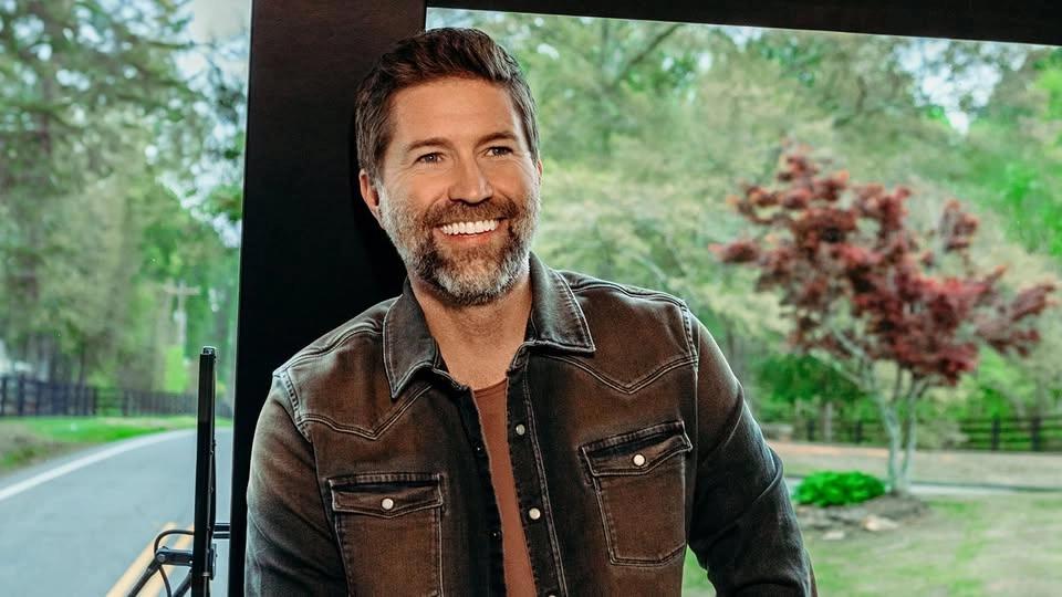 Josh Turner & Special Guest Payton Smith: This Country Music Thing Tour Live in Pensacola, FL