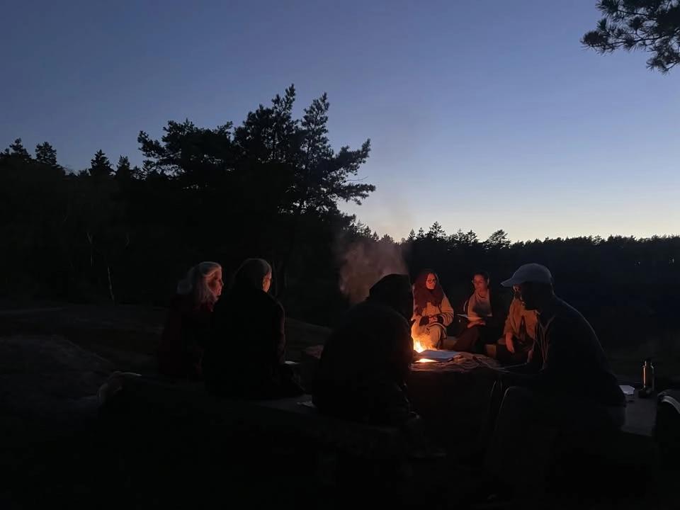 RUNT ELDEN 🔥 Samtal om inre omställning och existensen (Bergsjöbadet, Göteborg)