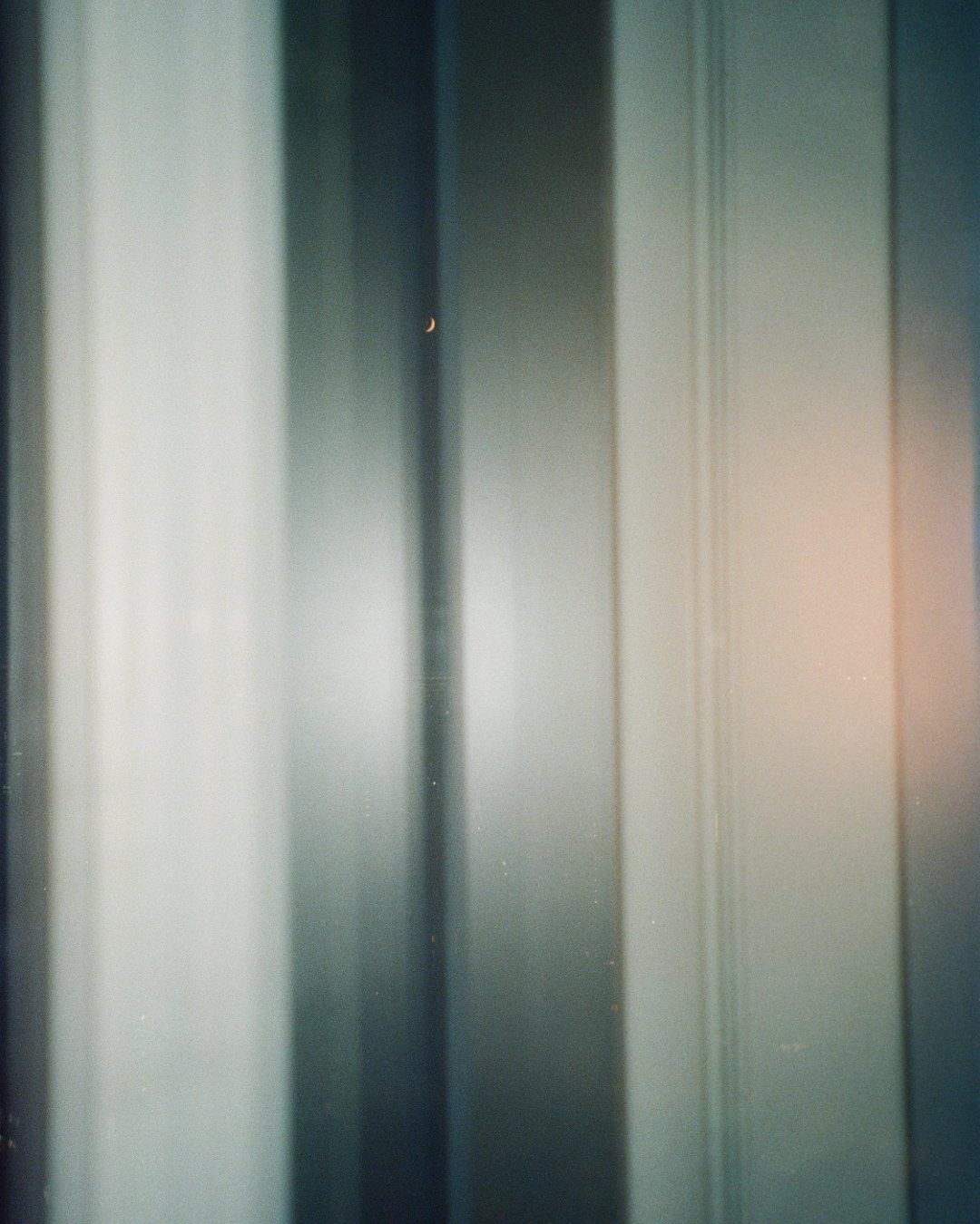 nachtschade presents Lola Haro