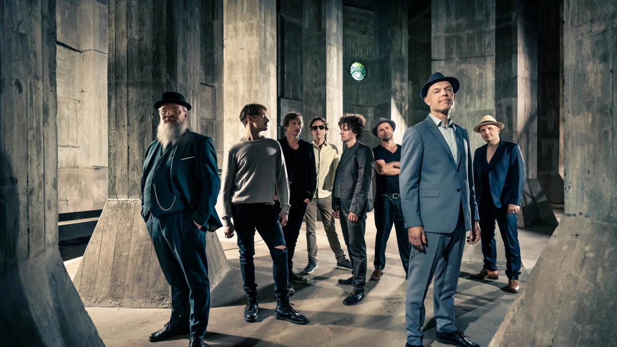 Thorbjorn Risager & & The Black Tornado