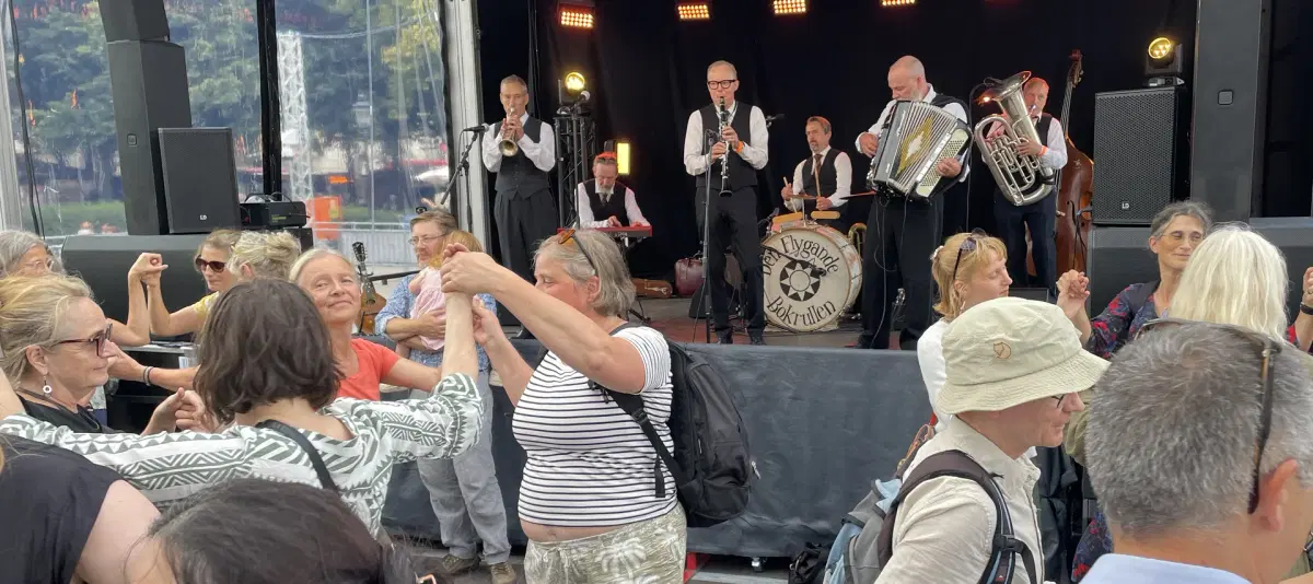 Klezmerfest med Den Flygande Bokrullen – Livekonsert – Dans