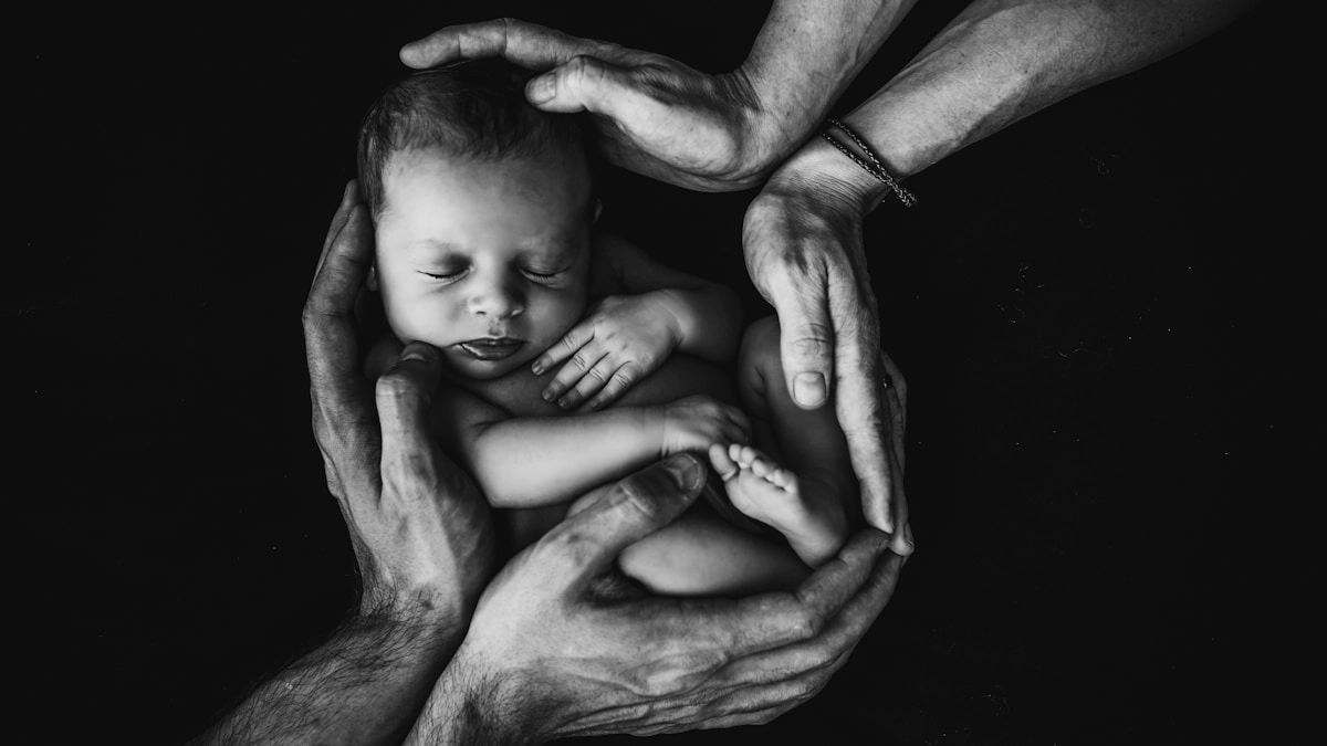 First aid for Babies & Children: CPR and choking (in English)