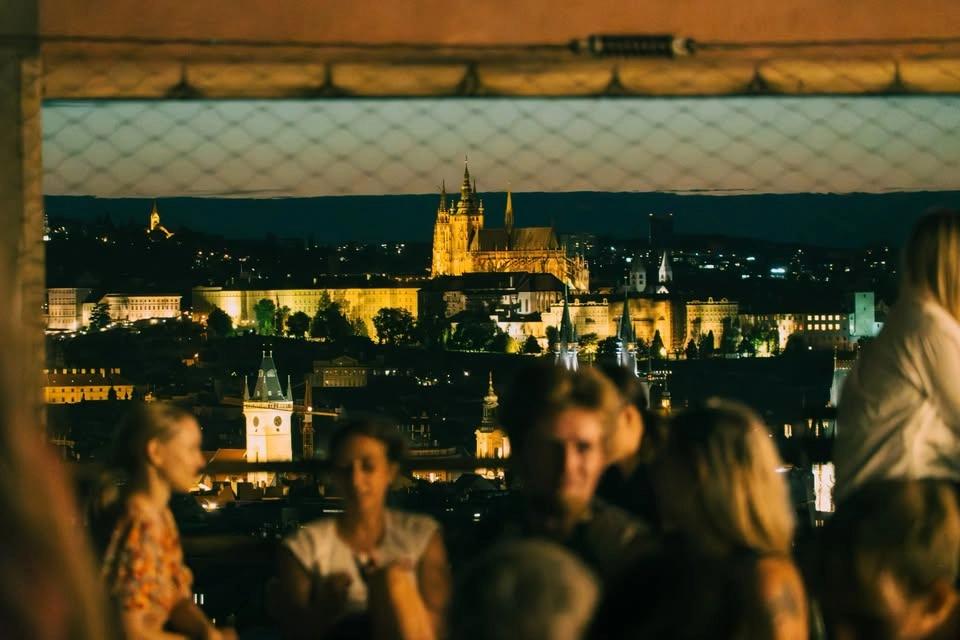 🎤 SLAM POETRY NA STŘEŠE #2 | Praha, Střecha Radost | Anatol, Pepin, Revérie ad.