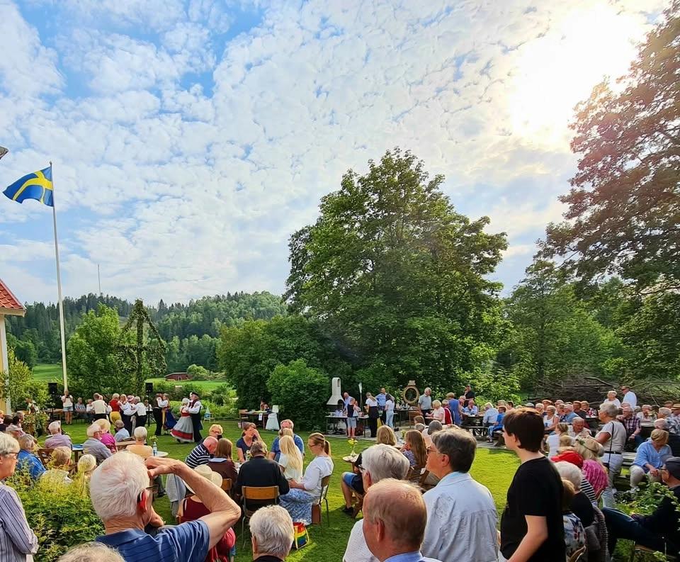 Midsommarfirande Lördag 20 Juni