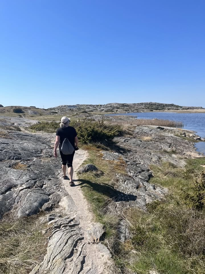 Yogavandring på Brännö
