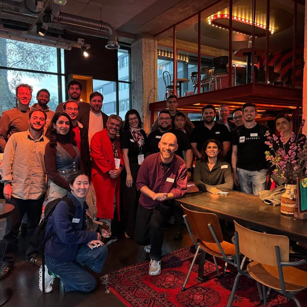Vibe Coding Meetup: How to AI (Show & Tell Edition) πβ¨ π³οΈβπ