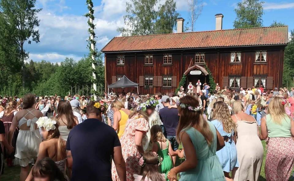 Majning av midsommarstången