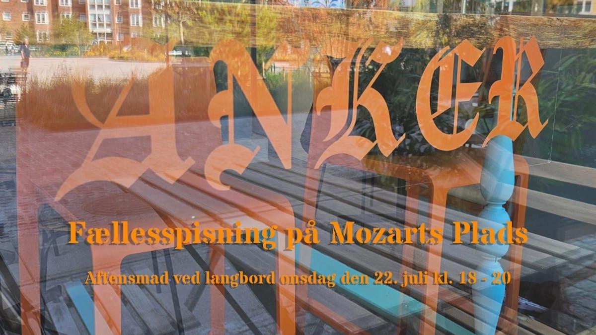 Fællesspisning på Mozarts Plads