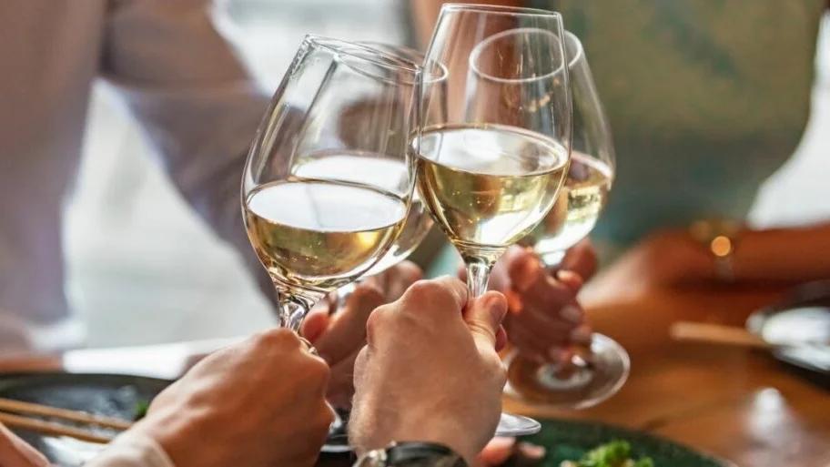 Wednesday Wine Social @ It’s Him Bar! (Hell’s Kitchen)
