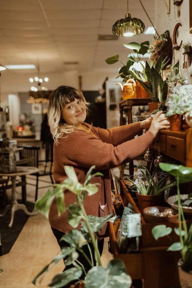 Paint, Plant and Sip!