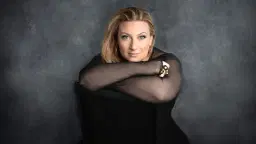 Sarah Dawn Finer - Nässjö, Pigalle