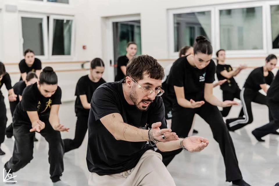 Adriano Bolognino- Into Gesture / Beyond Form