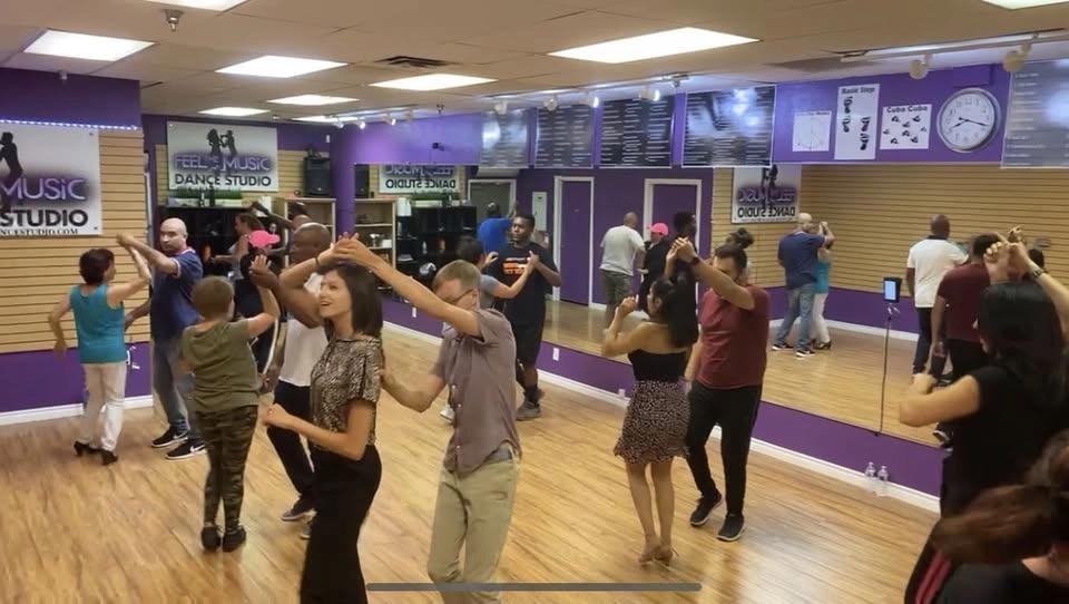 FREE DAYTIME SALSA CLASS