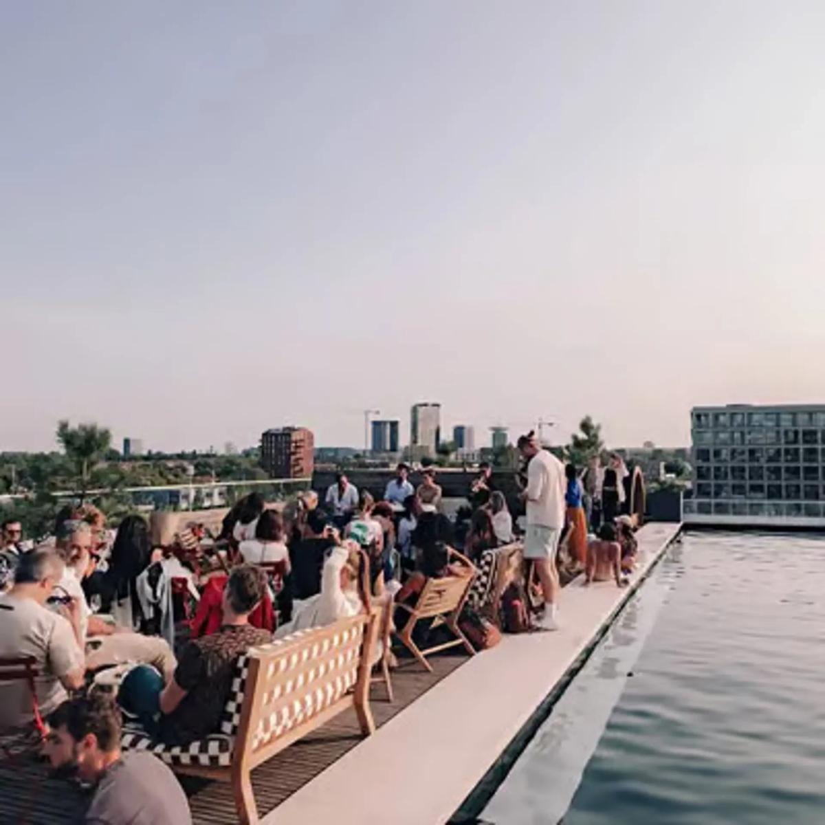 Offline Rooftop, Poolside & Sauna Hangout ✨ | Stretch & Fold