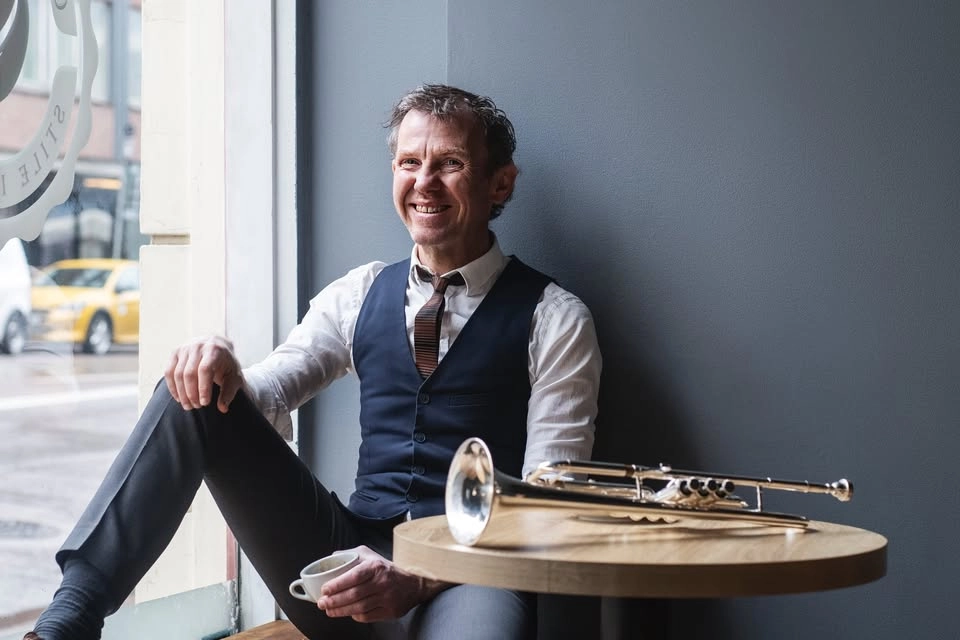 Valles Hörna - Musik & Möten Feat. Stefan Sporsén