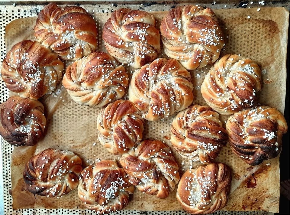 MORS DAG bullfest & sconesbuffé