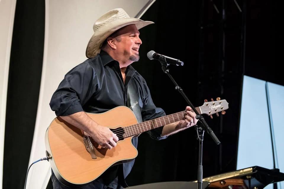 Garth Brooks
