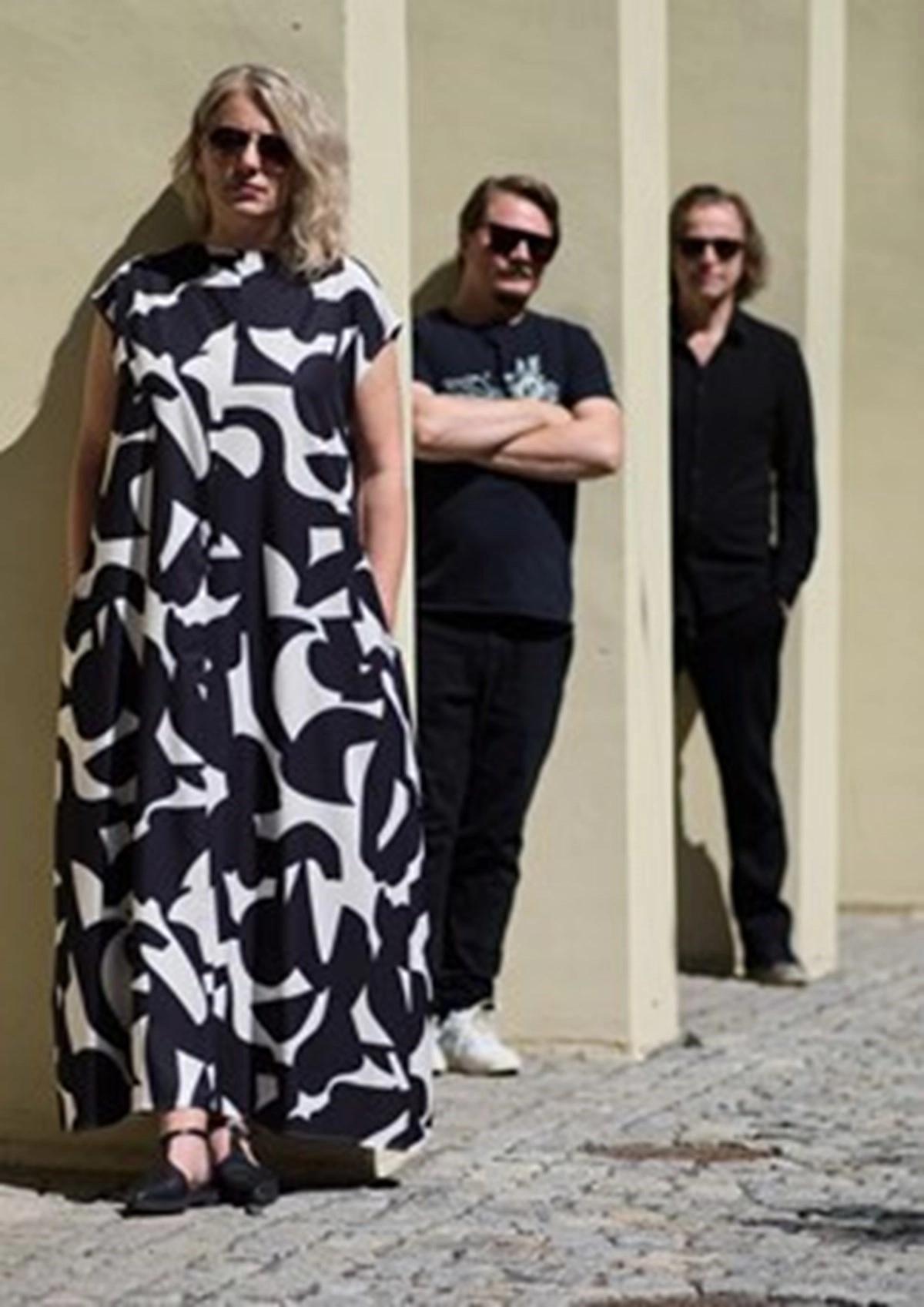 Dorota Barová Trio