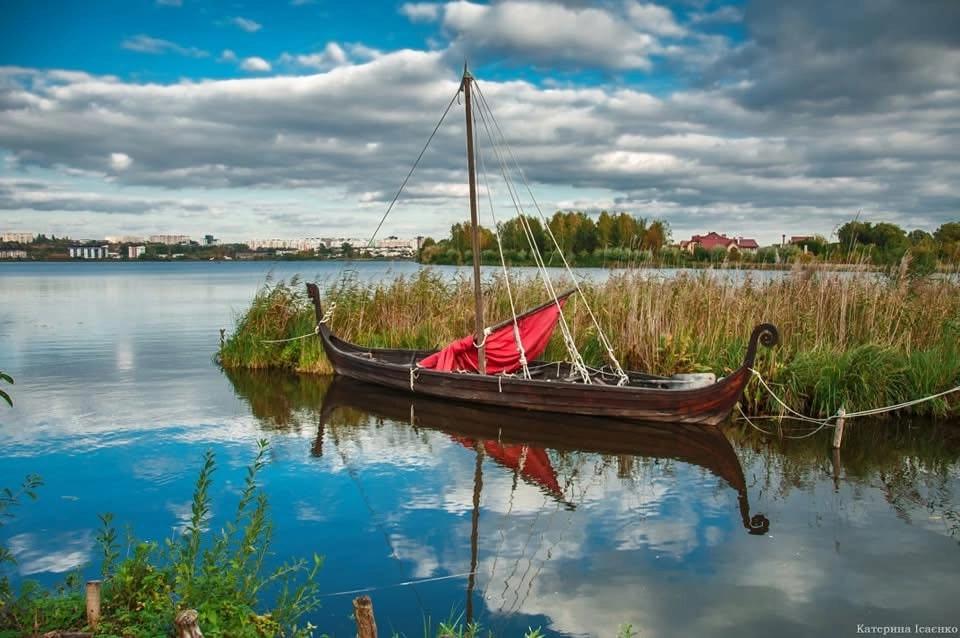 За крок до осені. Волинь.