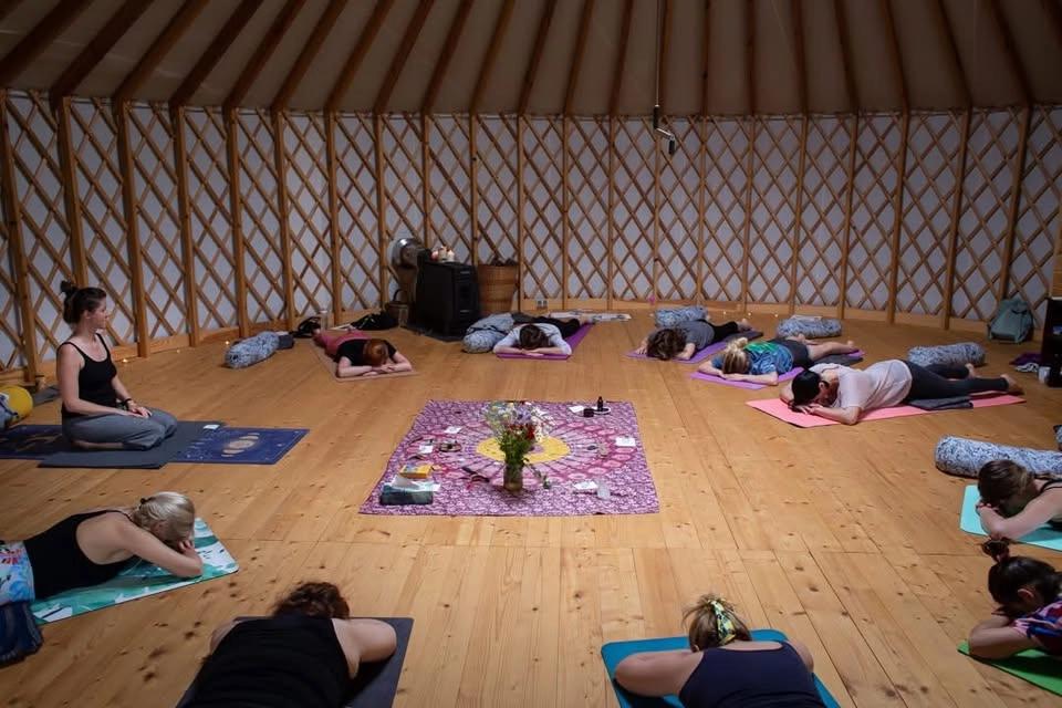 Yoni yoga ~ feminine dimension of yoga ~ workshop in Prague