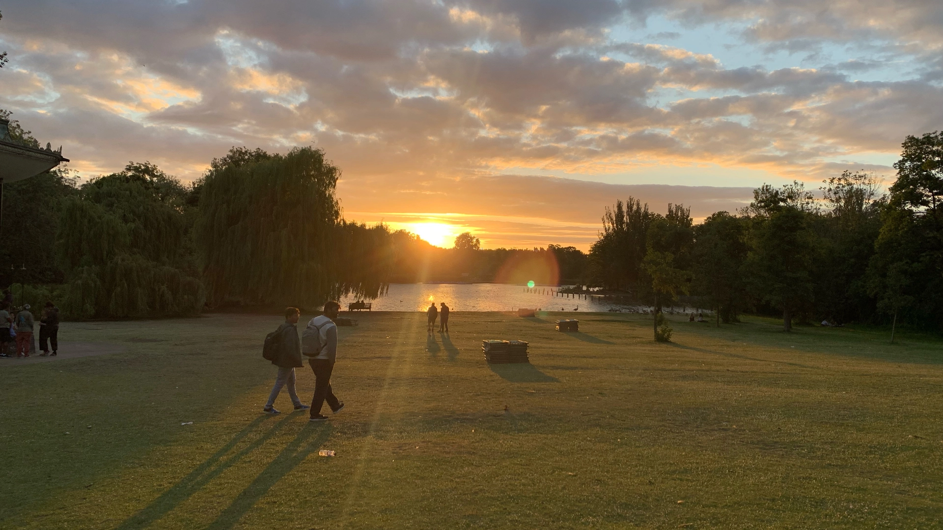 London Society TALK - Deep conversations Green Park