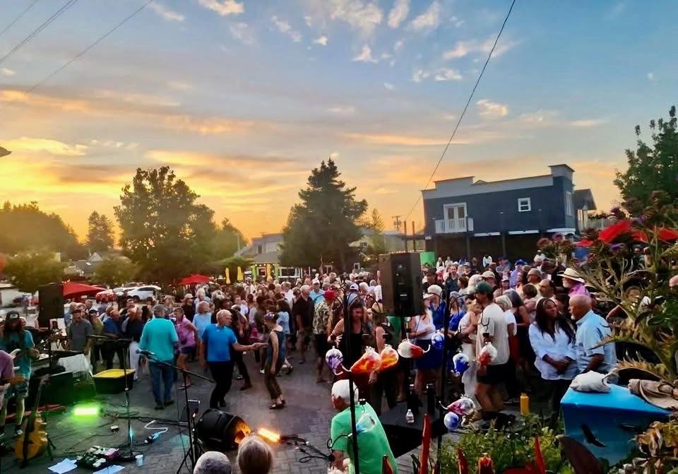 Langley Street Dance
