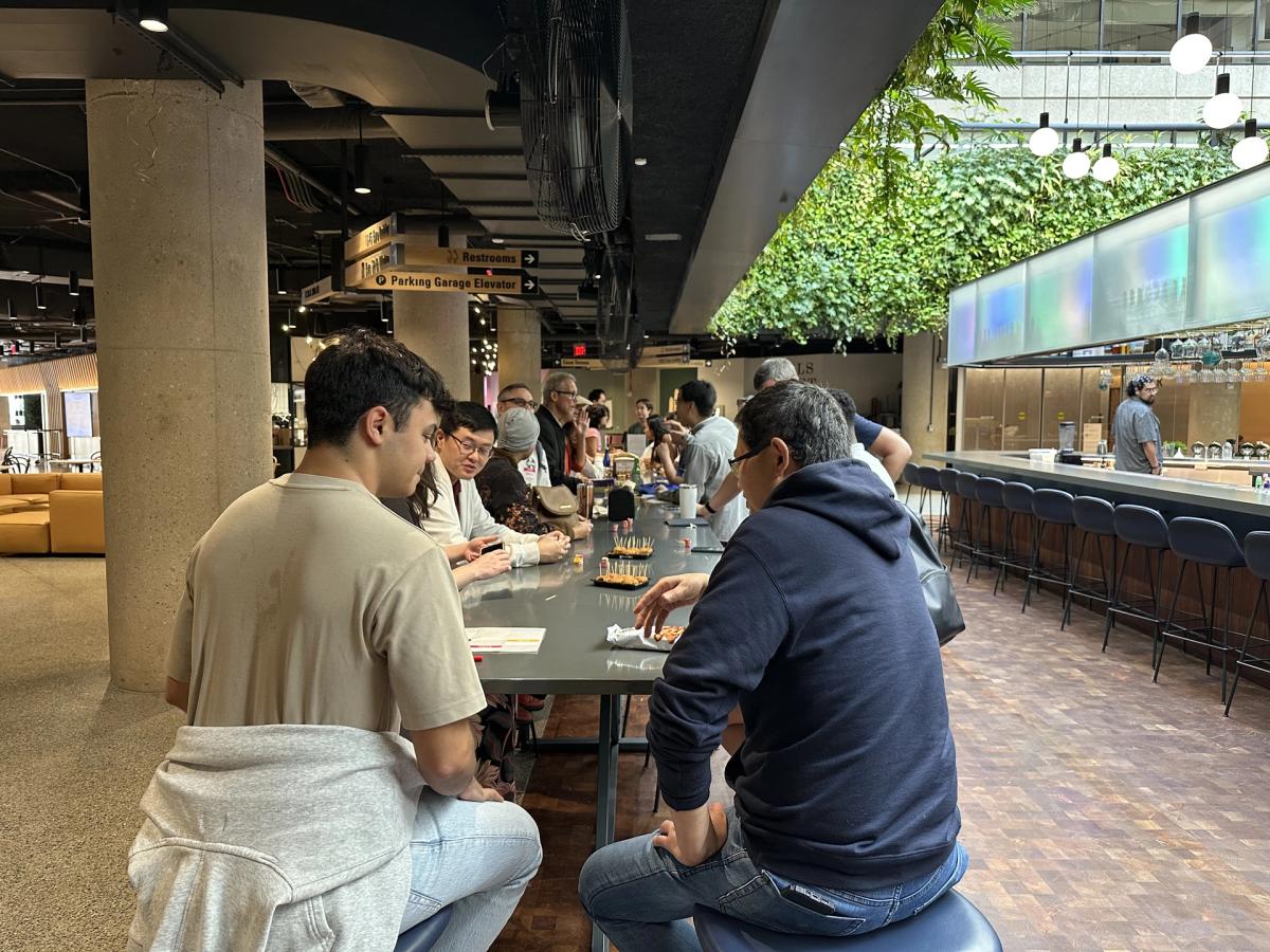 Chit Chat 聊聊天 + Landlord Card Game
