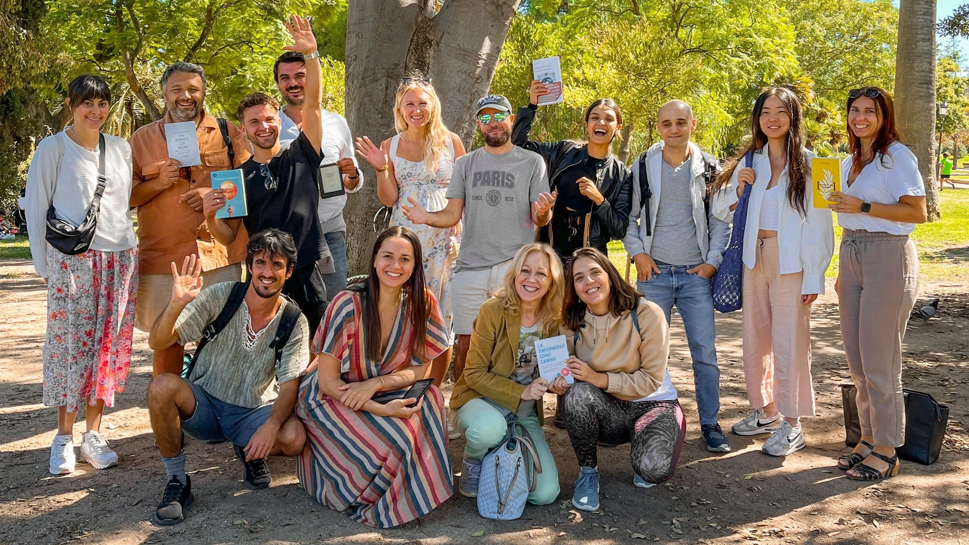The Book Club - Parc de la Ciutadella 📚 Blind date with a book.Sant Jordi