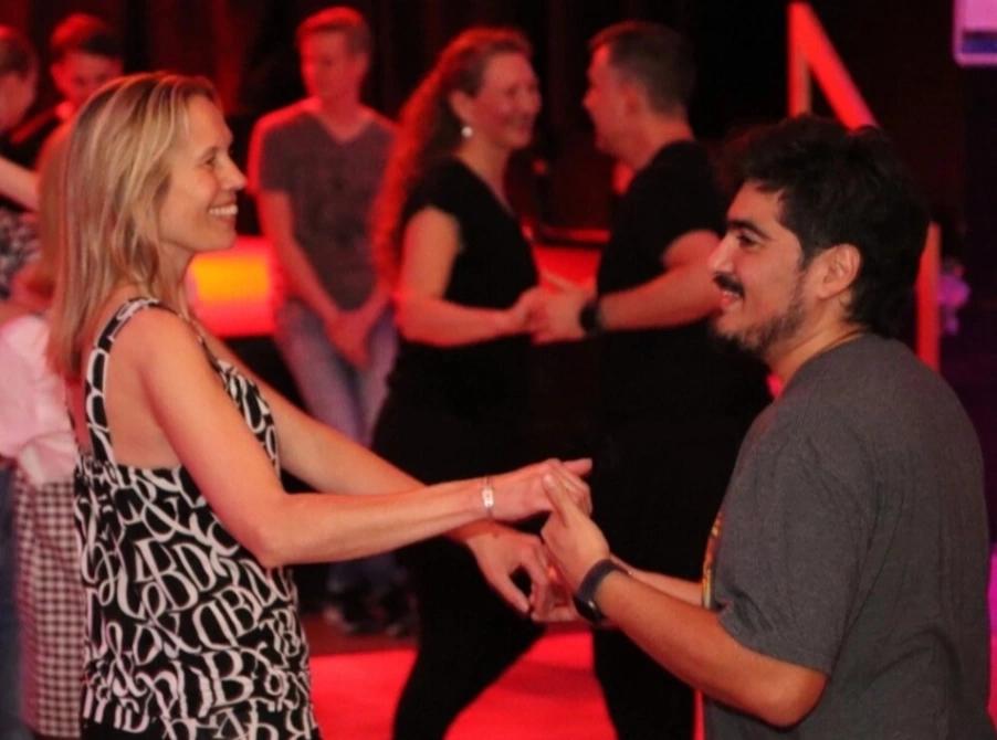 Prova på Salsa & Bachata