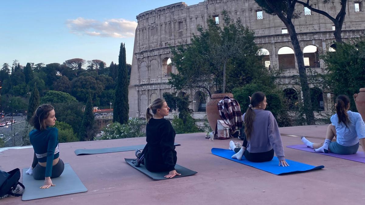 Colosseum View Yoga in English