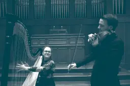 Strängar genom sekler – en konsert med harpa och violin