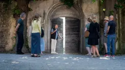 Stadsvandring: Bakom låsta dörrar