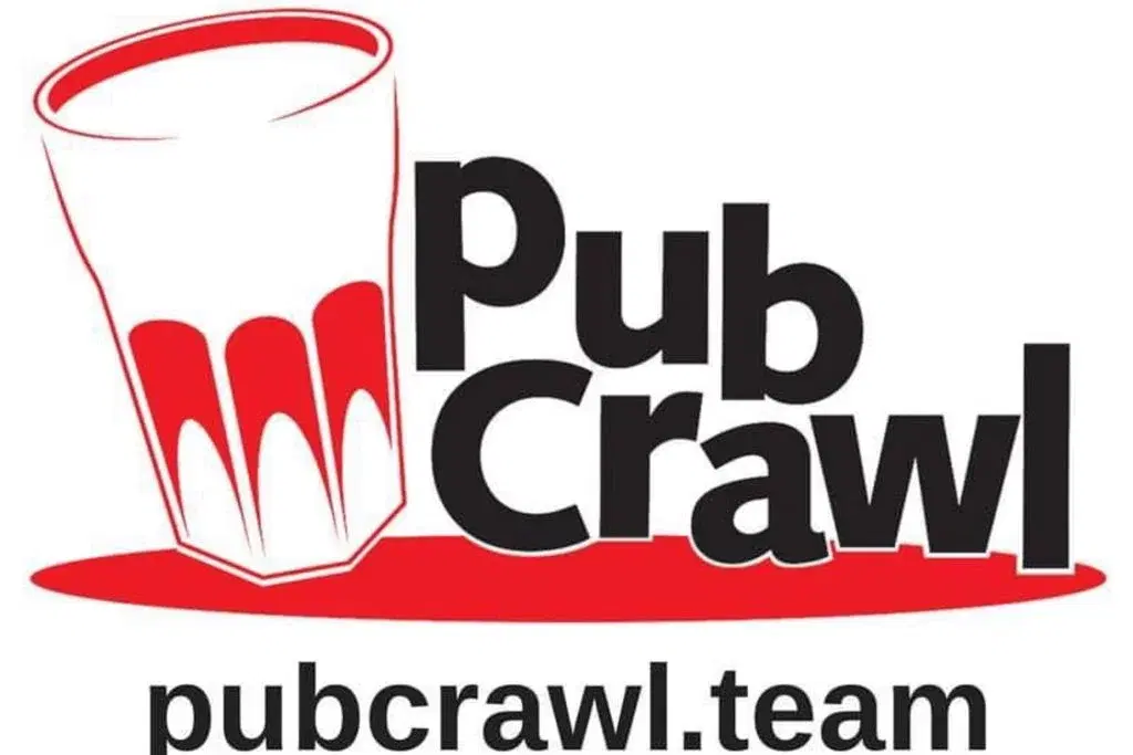 Berlin Nightlife Tour: 4 Locations, Shots & Club Entry