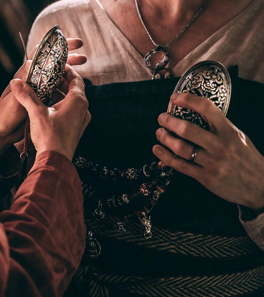 Kulturarvsdagen - Gratis visning om kvinnodräkt och smycken