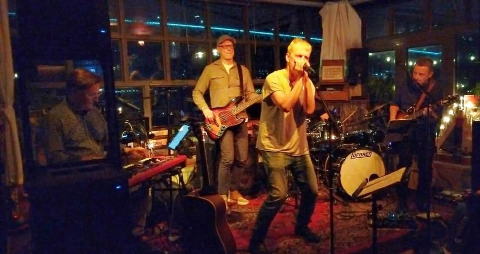 Valle Erling & the Wildflowers