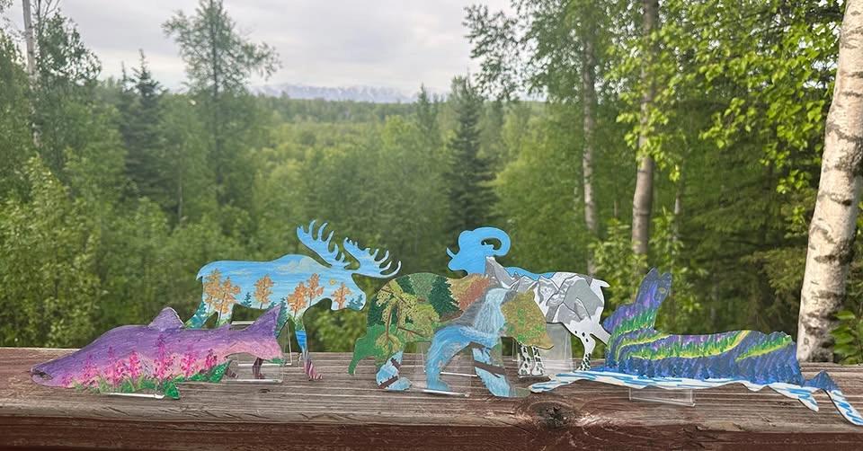 CoLab-orations: Wood Animal Painting